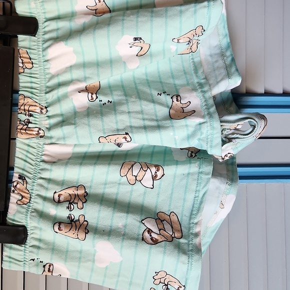 Weekend Edition Sloth Pajama Set – Women’s XS - Picture 7 of 12